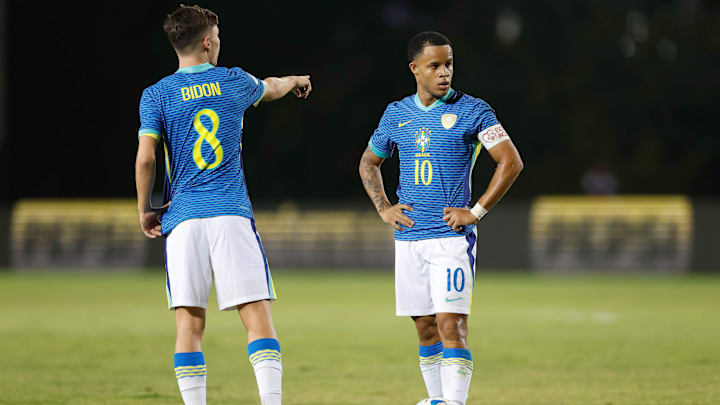 Breno Bidon e Pedrinho foram revelados no Corinthians