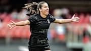 Millene fez o gol da classificação corintiana