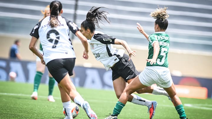 Derby vale o primeiro título nacional da temporada do futebol feminino