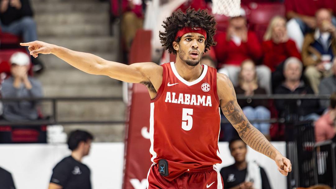 Alabama forward Amari Allen commands the defense in the first half of the game against Clemson on Dec. 3, 2025.