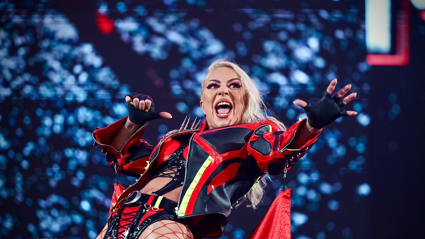 AEW Officially Signs Thekla, Alex Windsor After Probation, Controversy