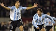 Argentine Hernan Crespo (R) celebrates w