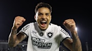Gregore marcou o primeiro gol dele com a camisa do Botafogo