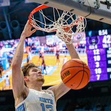 Henri veesaar throws down a dunk against Central Arkansas; Nov. 3, 2025