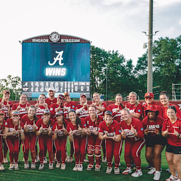 Alabama softball team after beating Virginia Tech to advance to Supers