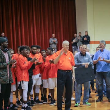 Zephyrhills Head Boys Basketball Coach Alan Reed (1975-1981, 1983-1986, 2006-2010, 2014-2016) Passed Away Sunday at the Age of 77.