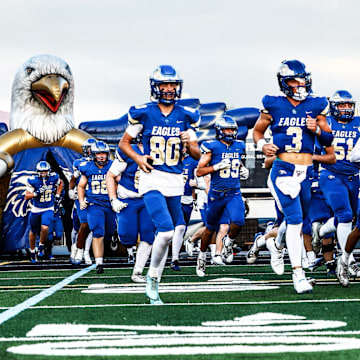 Santa Margarita stuns Mater Dei 7-6 at the Santa Ana Bowl on Friday, Oct. 10, 2025.