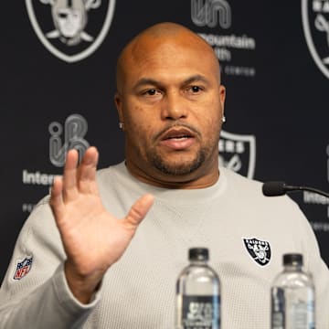 Las Vegas Raiders Coach Antonio Pierce