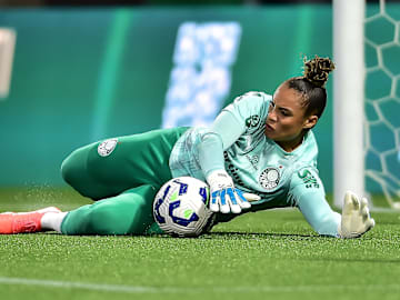Natascha nasceu na Suíça, mas defende a Seleção Brasileira