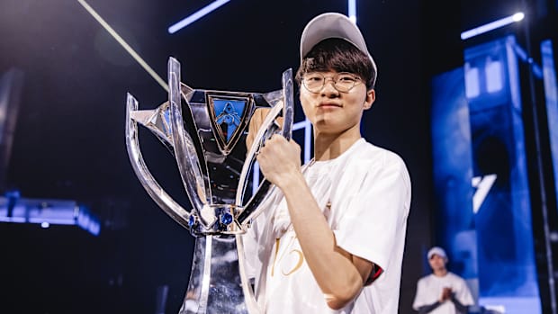 T1 Faker League of Legends World Championship