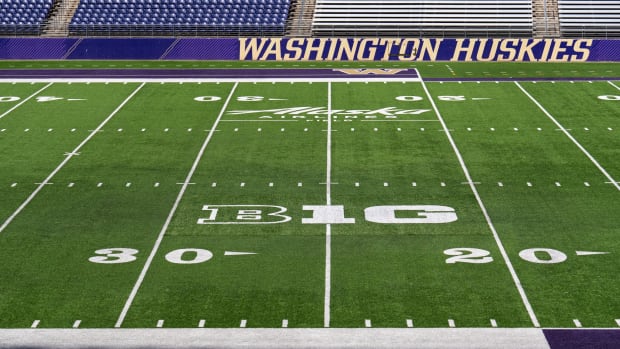 The UW recently swapped out the Pac-12 logo for the Big Ten.