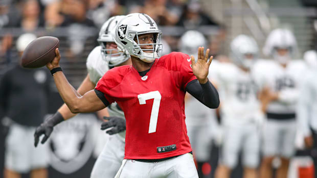 Las Vegas Raiders QB Geno Smith Las Vegas Raiders QB Geno Smith