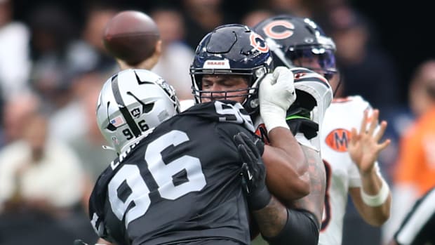 Las Vegas Raiders Jonah Laulu