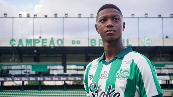 Matheus Babi, atacante do Juventude em 2025