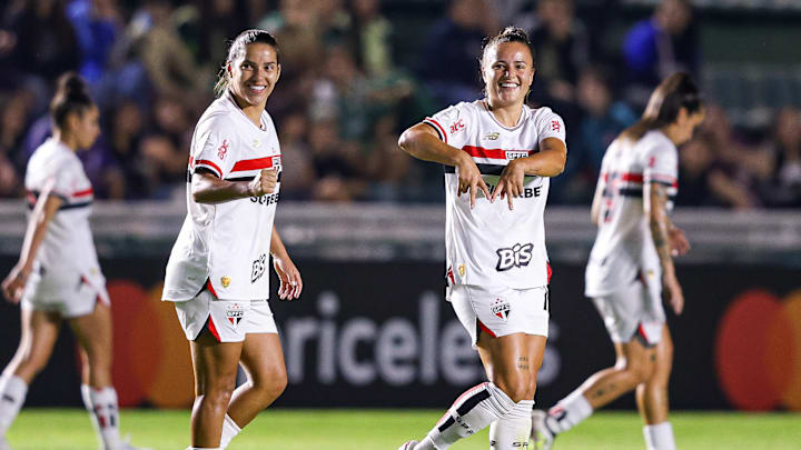 Millene e Camilinha marcaram os gols são-paulinos na Libertadores Millene e Camilinha marcaram os gols são-paulinos na Libertadores