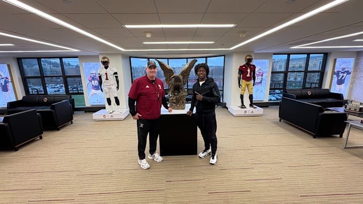 2027 RB prospect Kennie Leggett alongside Bill O'Brien 2027 RB prospect Kennie Leggett alongside Bill O'Brien