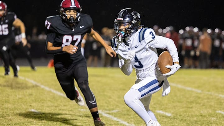 Sophomore wide receiver Cole Emanuel, who caught a team-high 33 catches for 242 yards and four touchdowns for Lake Nona last season, has transferred to Edgewater, where he will join brother, Carter Emanuel, a star quarterback.