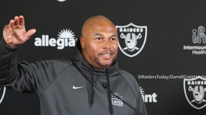 Las Vegas Raiders Coach Antonio Pierce