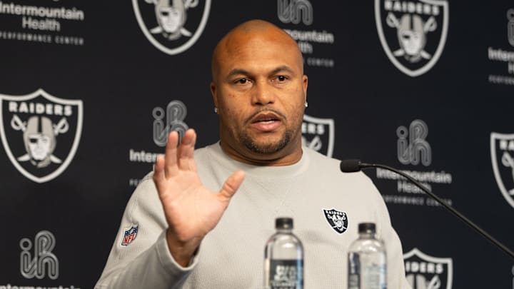 Las Vegas Raiderss Head Coach Antonio Pierce