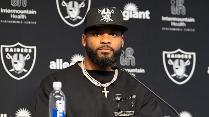 Las Vegas Raiders MLB Elandon Roberts