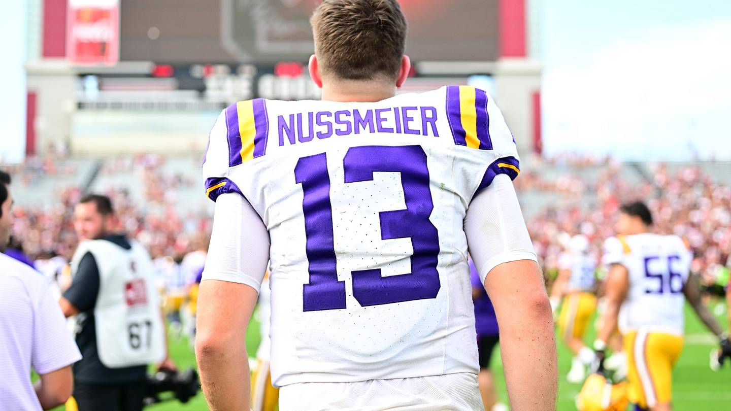LSU's Early Season Dominance Sets the Tone for 2026