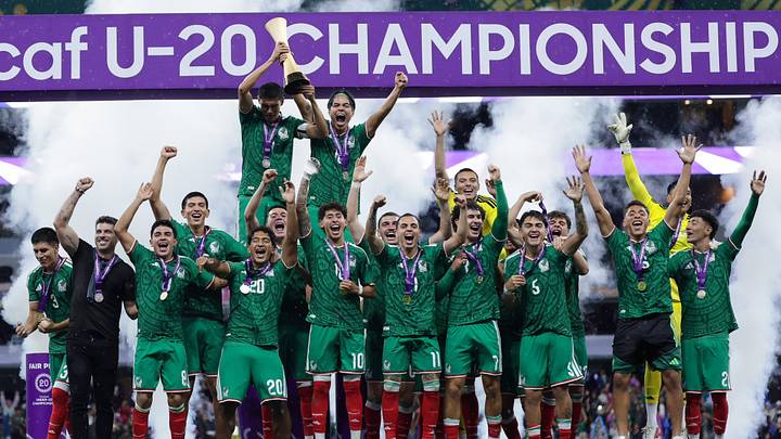 La Selección Mexicana Sub 20 se coronó en su categoría. La Selección Mexicana Sub 20 se coronó en su categoría.