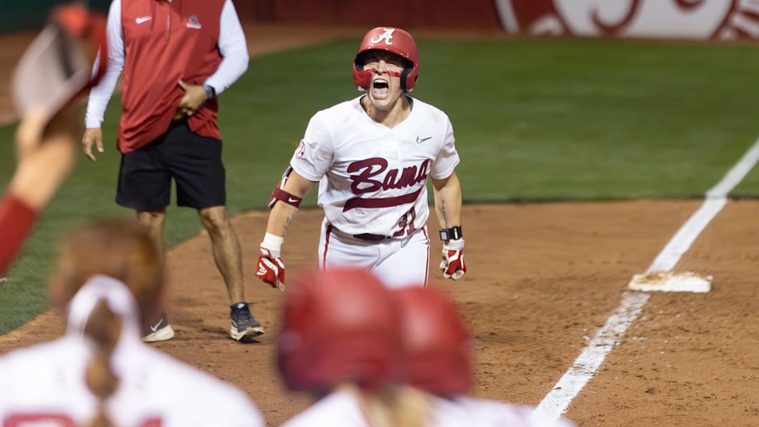 Alabama Alexis Pupillo runs home in the game against Samford on Mar. 10, 2026.