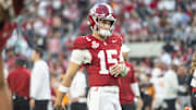 Alabama quarterback Ty Simpson (15)
