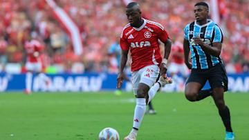 Enner Valencia fez gol no último Grenal