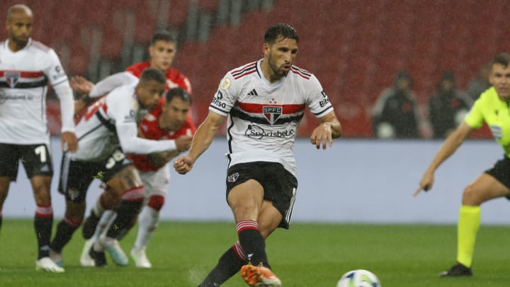 Calleri é o vice-artilheiro do São Paulo em 2024, com oito gols; Luciano tem nove