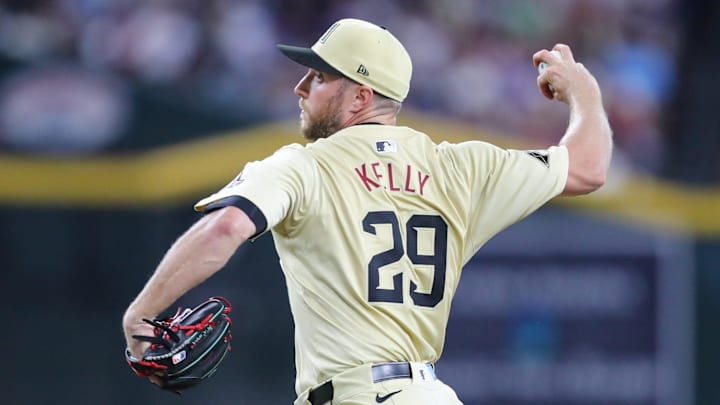 Arizona Diamondbacks pitcher Merrill Kelly (29) delivers a pitch at Chase Field on Aug. 31, 2024, in Phoenix.