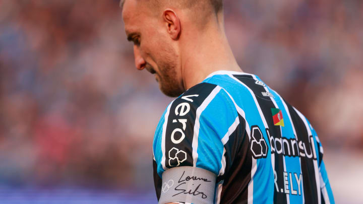 Rodrigo Ely, zagueiro do Grêmio em 2024