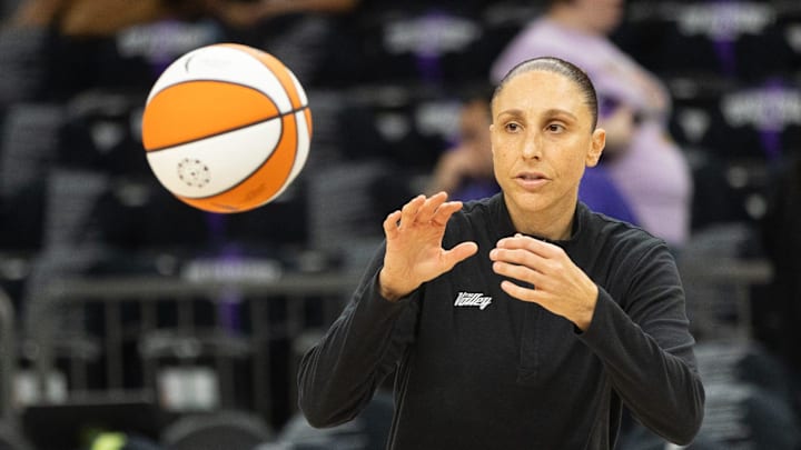 Phoenix Mercury guard Diana Taurasi (3) catches a pass during warm ups on Sept. 19, 2024 at Footprint Center in Phoenix. Phoenix Mercury guard Diana Taurasi (3) catches a pass during warm ups on Sept. 19, 2024 at Footprint Center in Phoenix.