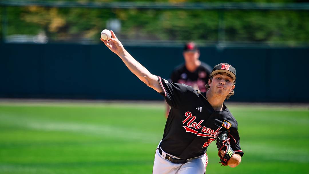 Gavin Blachowicz and Ty Horn combined for a shutout against Illinois to clinch to the weekend series over the Illini.