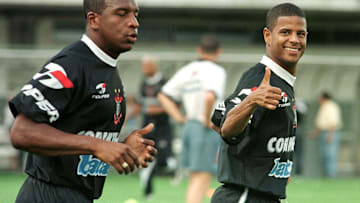 Ídolo do Timão, Marcelinho Carioca teve passagem curta no Peixe