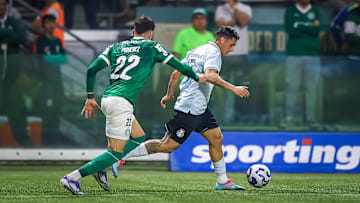 Palmeiras e Grêmio se enfrentam pela rodada nove do Brasileirão Palmeiras e Grêmio se enfrentam pela rodada nove do Brasileirão