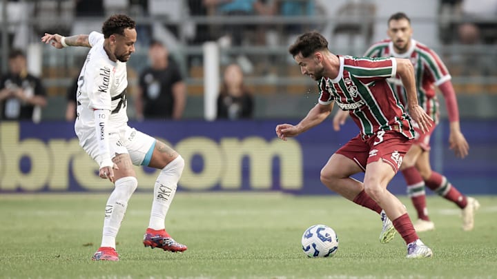 Neymar foi titular no último confronto entre as equipes