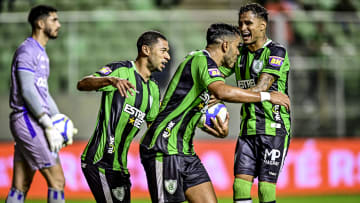 América-MG divide a liderança da Série B com o Santos