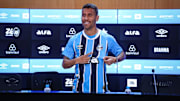 Lateral-direito chegou ao clube no início da semana