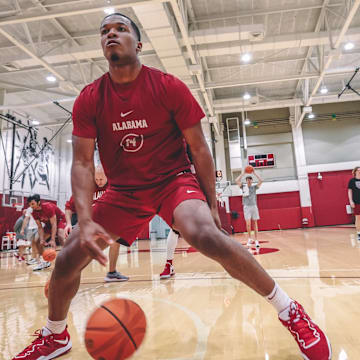 Alabama guard Chris Youngblood