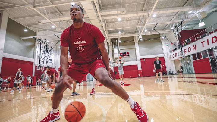 Alabama guard Chris Youngblood