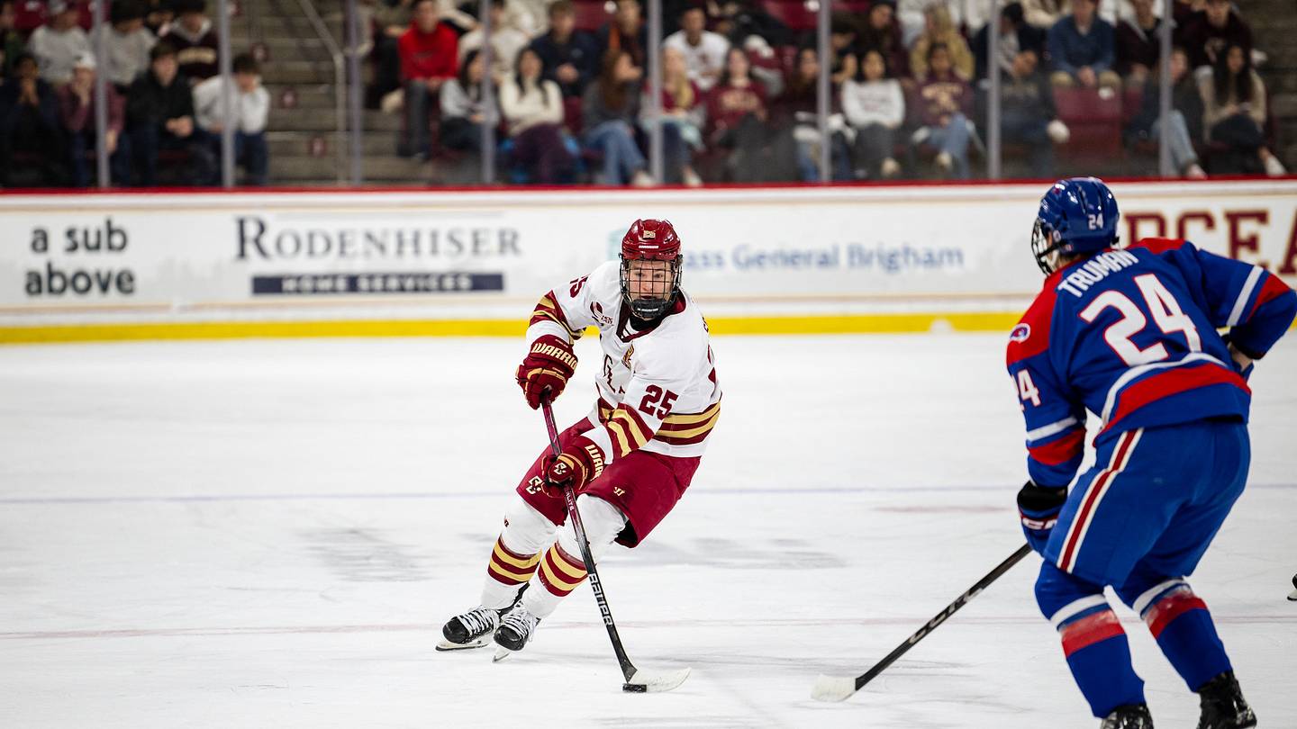 No. 2 Boston College Men’s Hockey Ends First Semester With Win Over No. 10 UMass Lowell