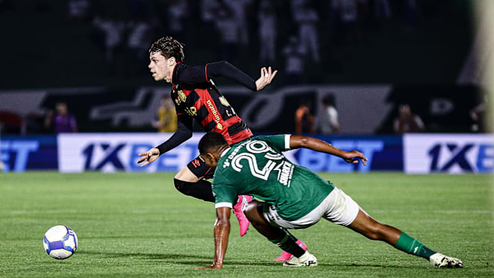 Chrystian Barletta em Guarani x Sport na Série B 2024