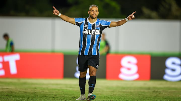 Martin Braithwaite, camisa 22 do Grêmio em 2025