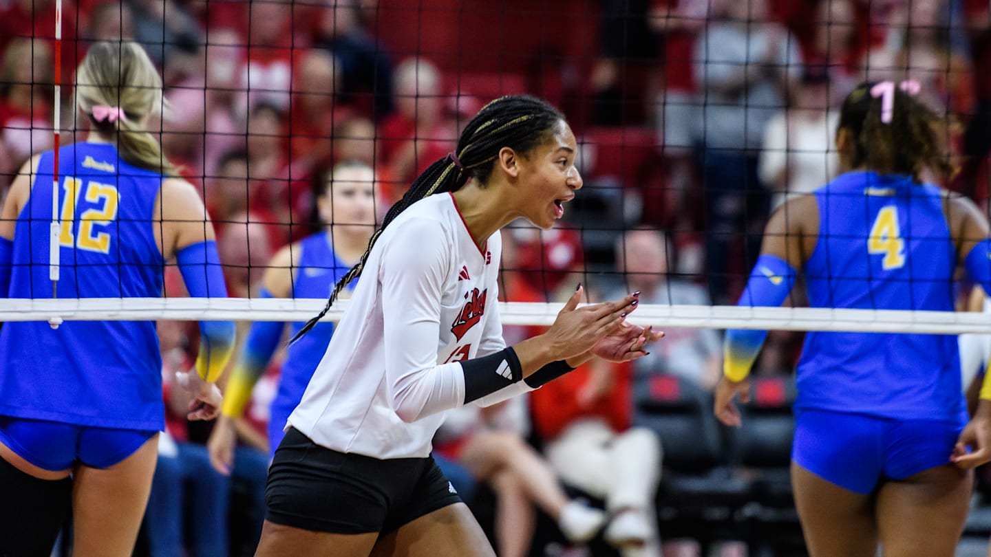 Nebraska Volleyball’s Taylor Landfair Posts Breakout Performance