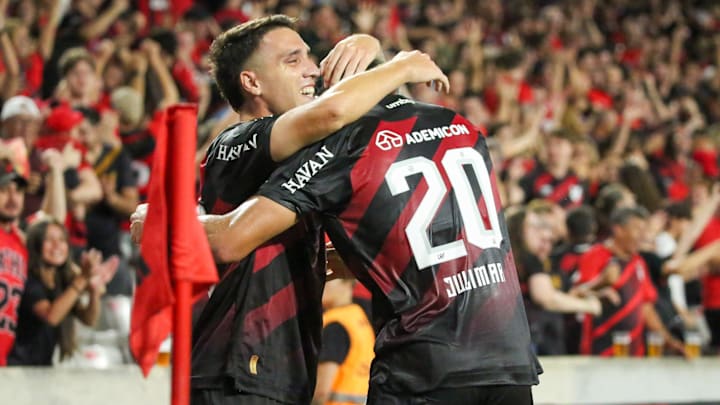 Furacão dominou o Glorioso na Arena da Baixada Furacão dominou o Glorioso na Arena da Baixada