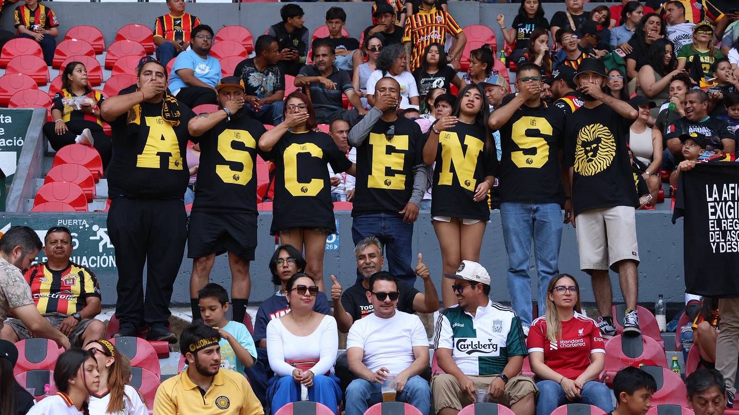 Aficionados abren una nueva vía legal contra la eliminación del ascenso