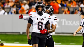 Incarnate Word wide receiver Jalen Walthall (6)
