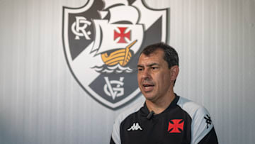 Fábio Carille é o novo técnico do Vasco para 2025