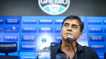 Gustavo Quinteros pediu novos reforços para a diretoria do Grêmio